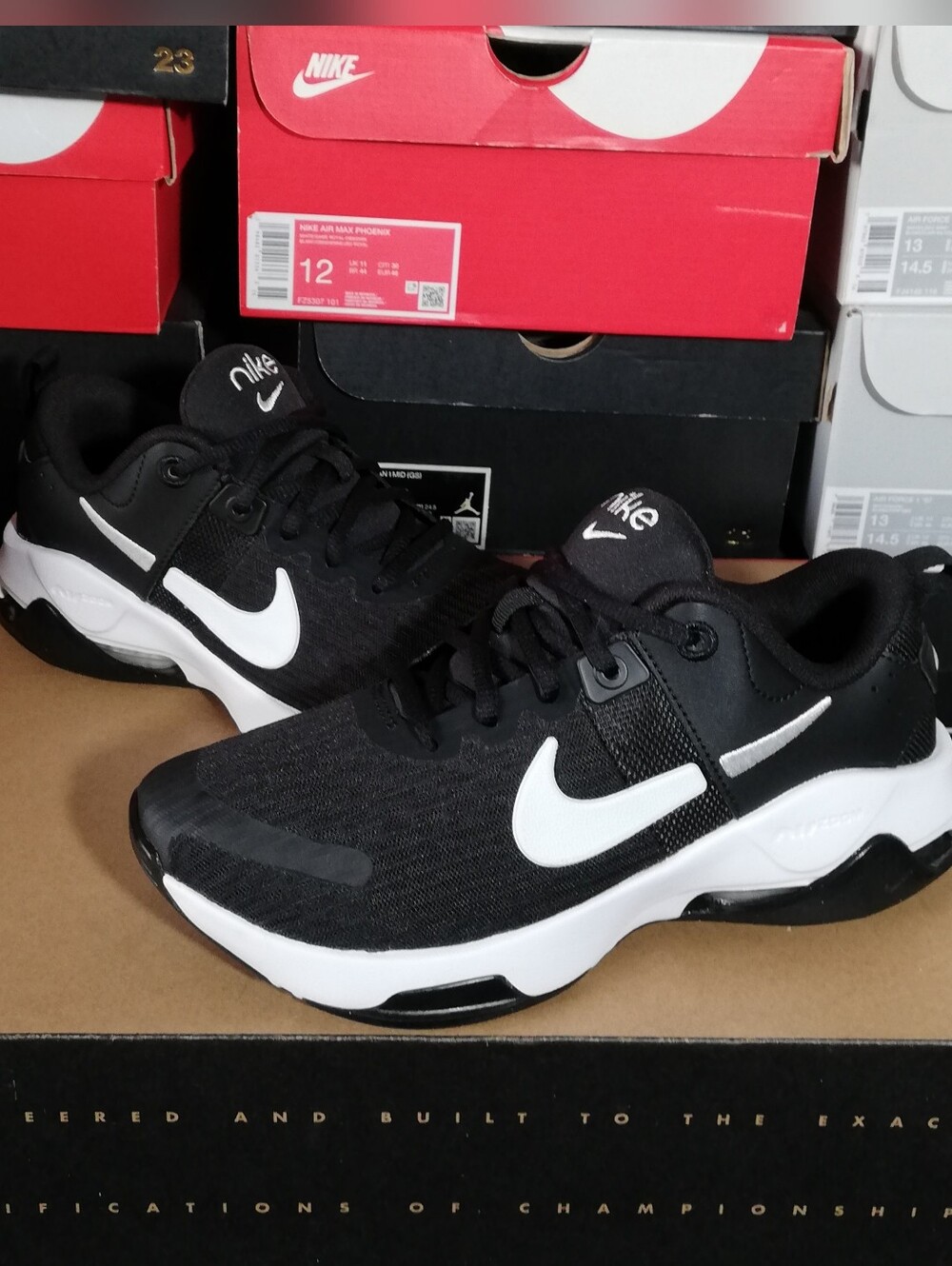 NIKE AIR ZOOM BELLA 6 WOMEN US SIZE 7 MINT COND - Picture 9 of 10